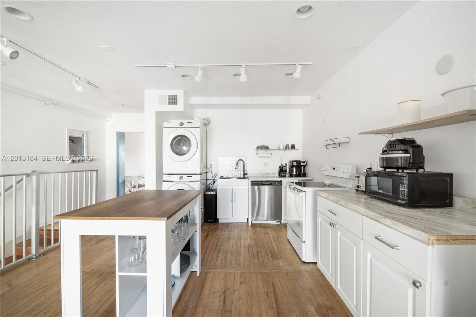 ATLANTIC BEACH DEV - Residential Lease
