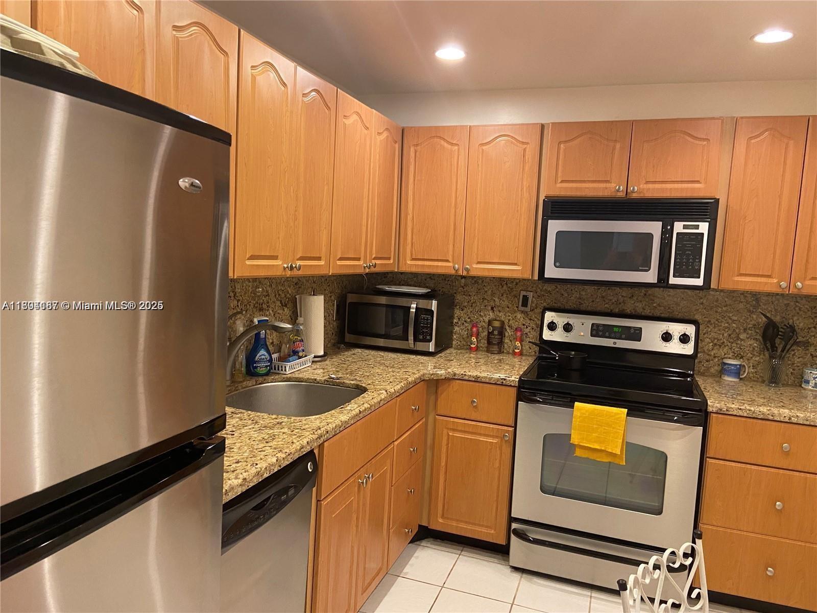 HEMISPHERES CONDO - Residential Lease