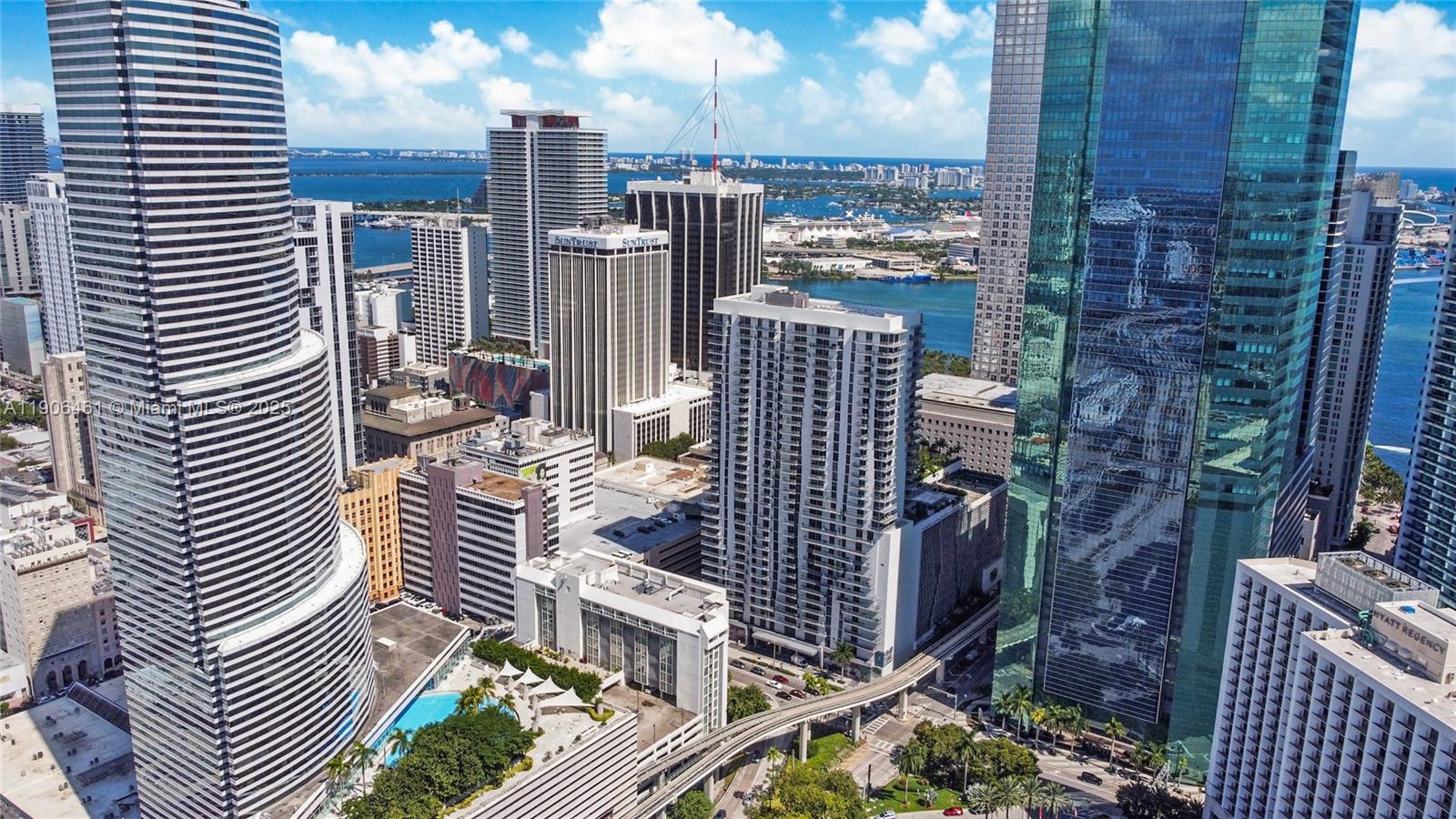 CENTRO CONDO - Residential Lease