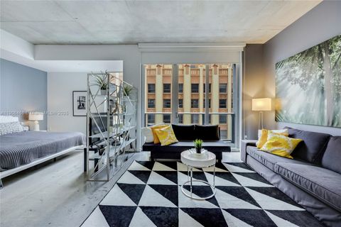 151 SE 1st St 1003 Miami FL 33131