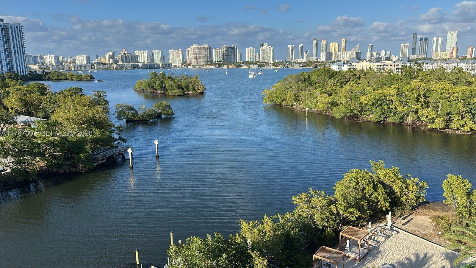 16385 Biscayne Blvd 707