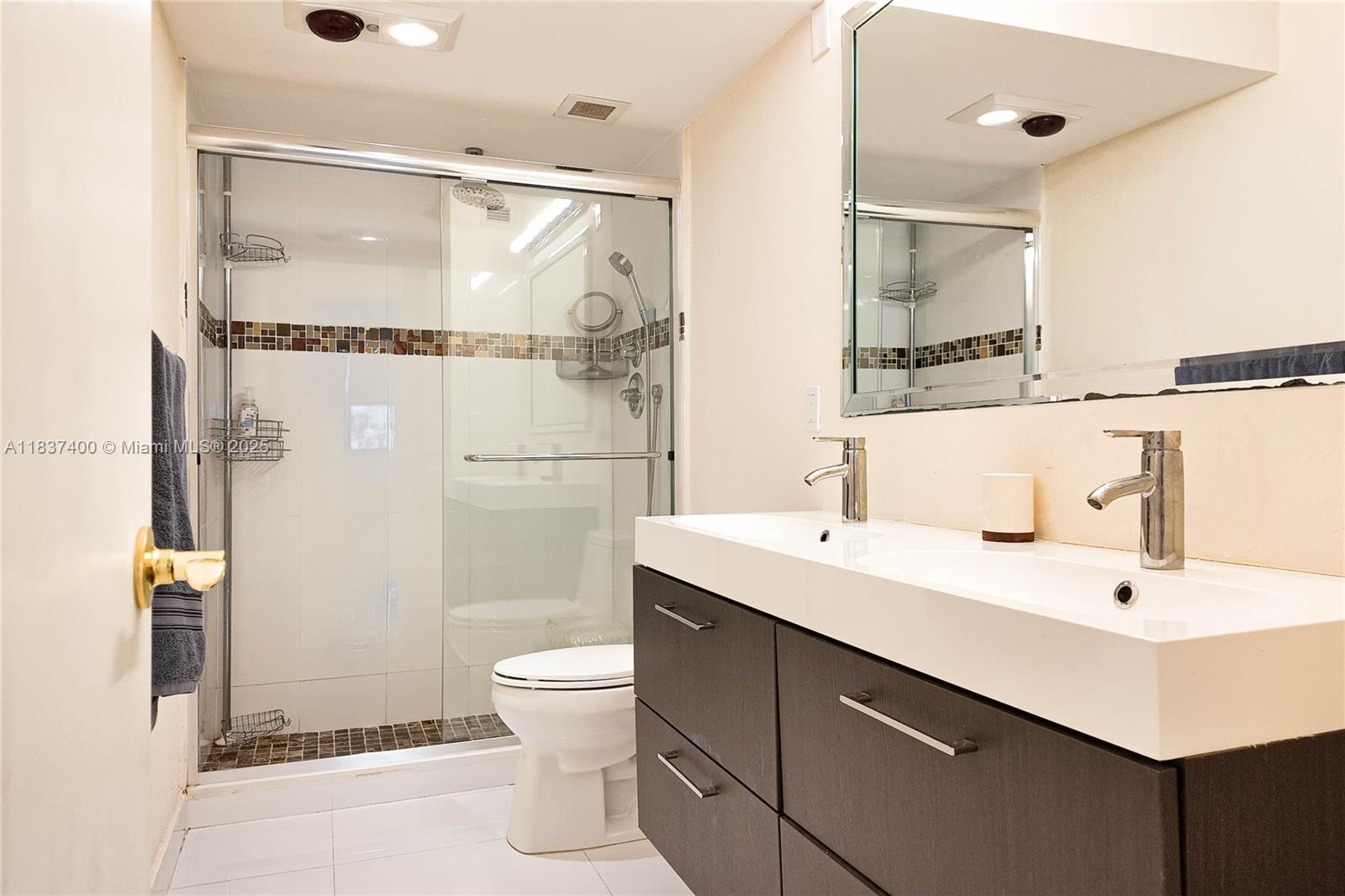 HEMISPHERES CONDO - Residential