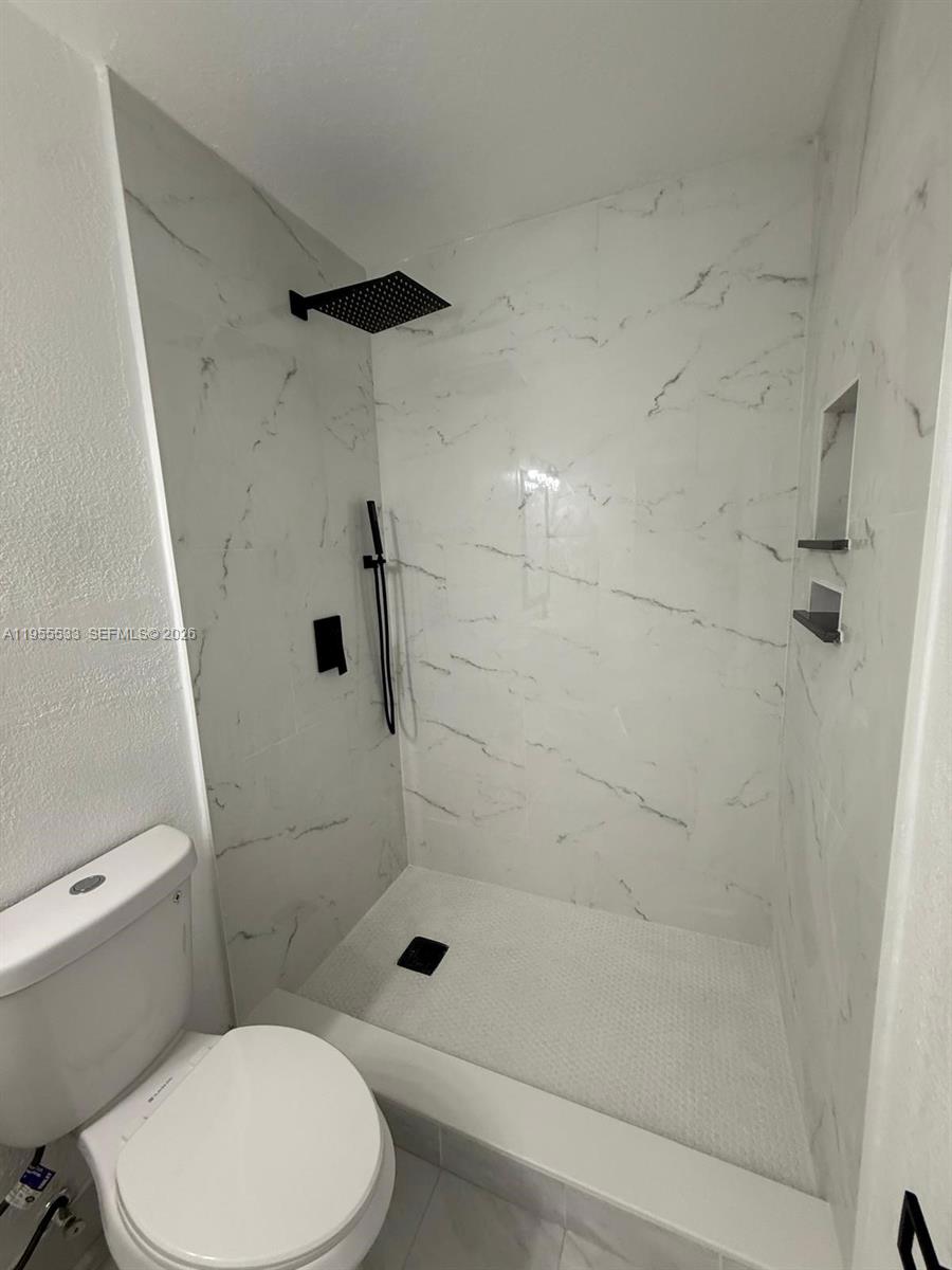 MAJORCA ISLES II CONDO - Residential