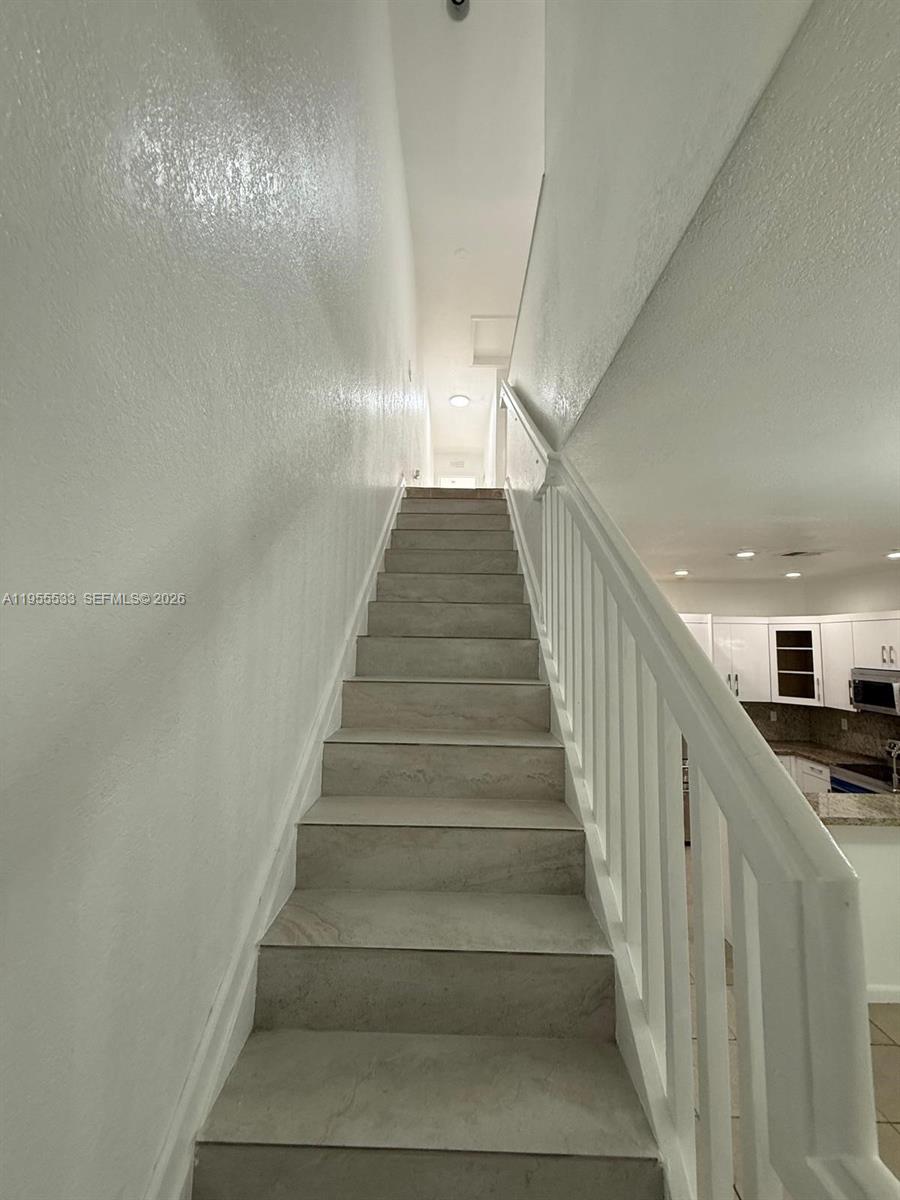 MAJORCA ISLES II CONDO - Residential