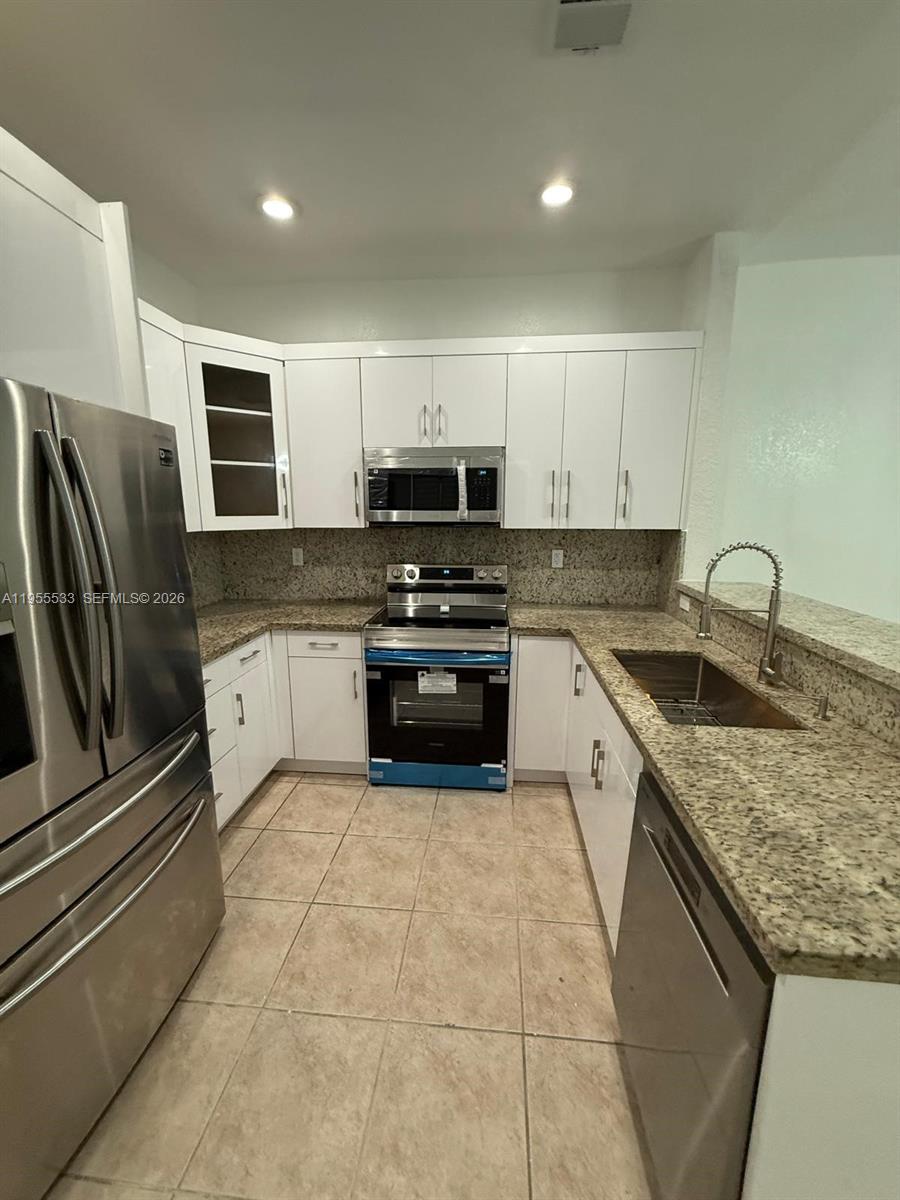 MAJORCA ISLES II CONDO - Residential