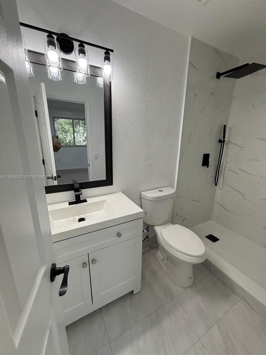 MAJORCA ISLES II CONDO - Residential