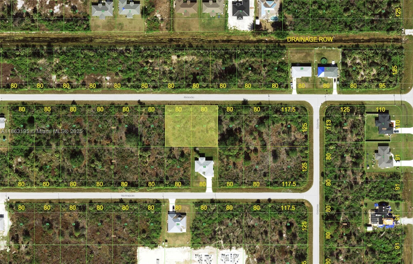 Port Charlotte - Land