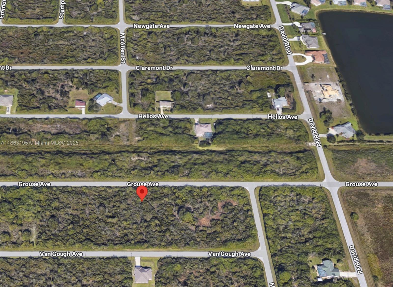 Port Charlotte - Land