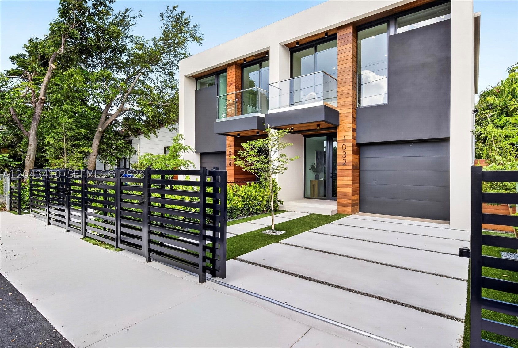 1032 SW 11th Ave