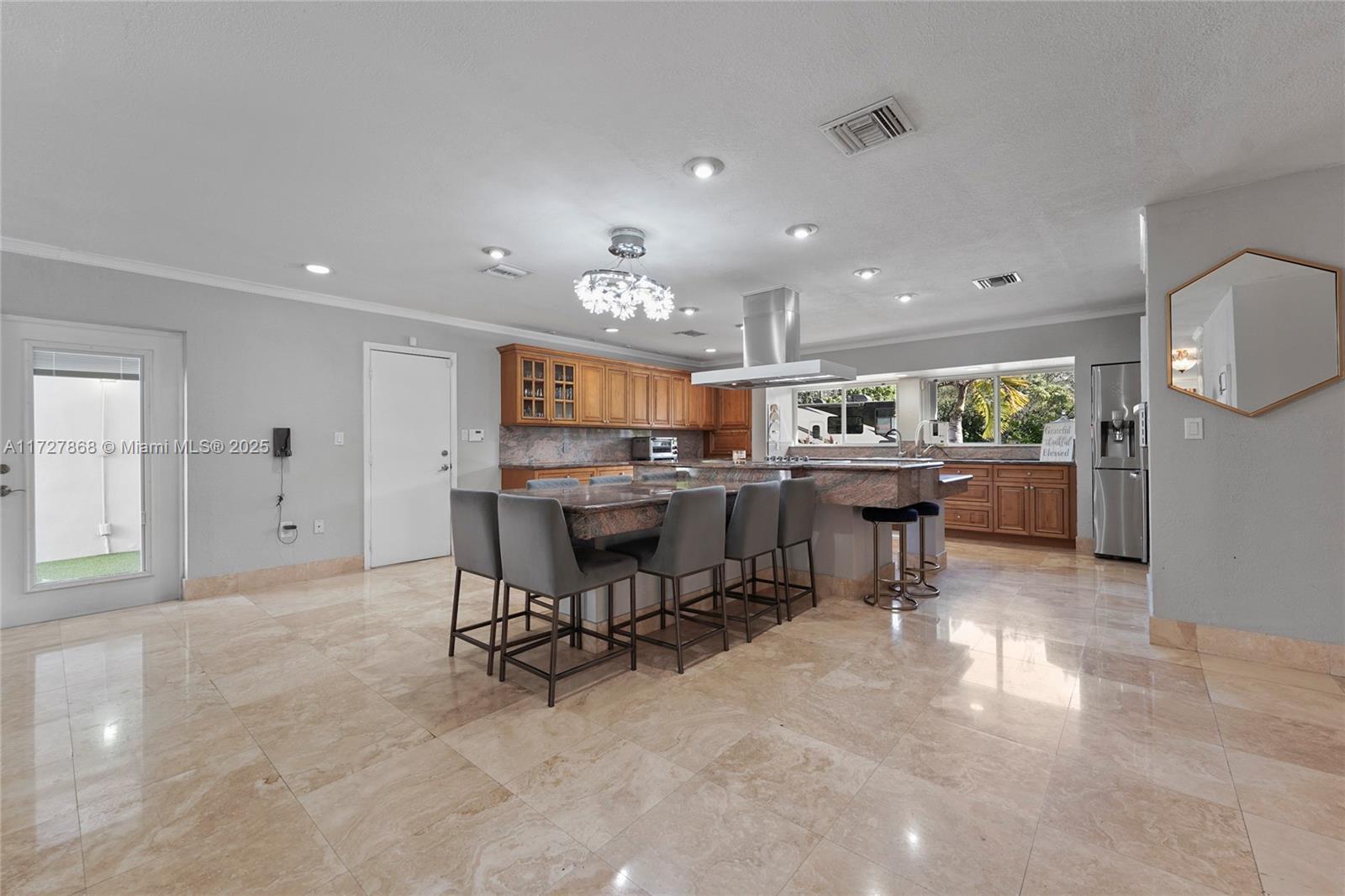 Pinecrest - Residential