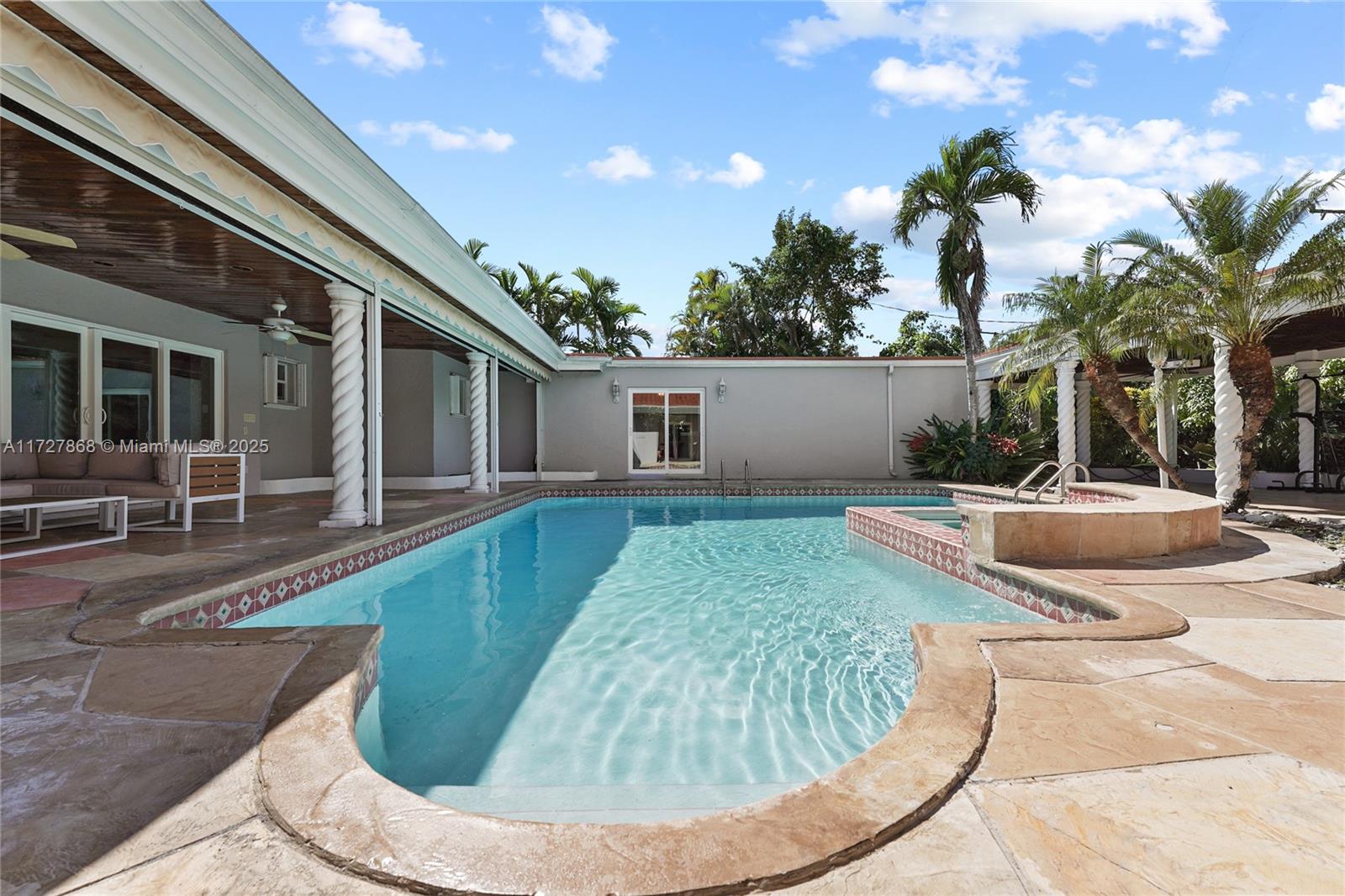 Pinecrest - Residential
