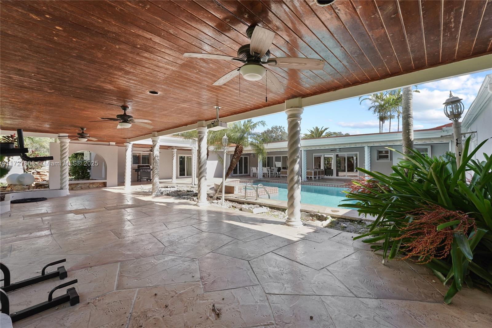 Pinecrest - Residential