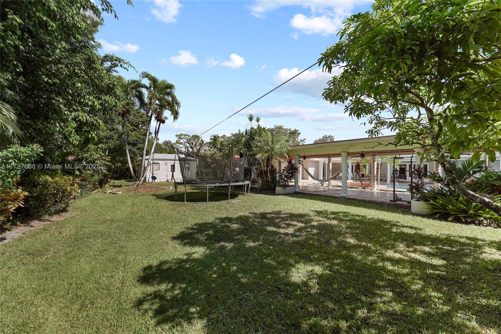 Pinecrest - Residential