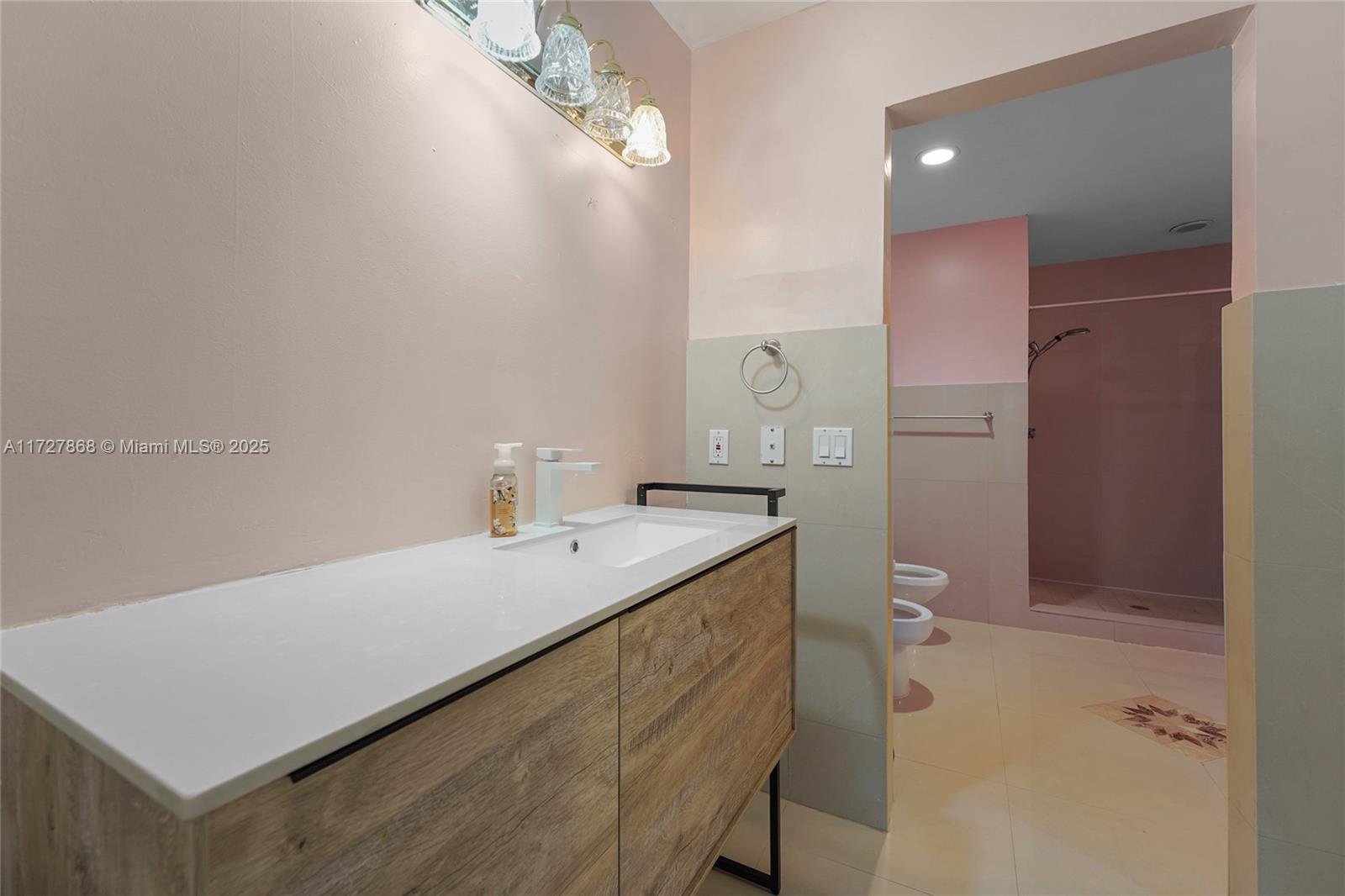 Pinecrest - Residential