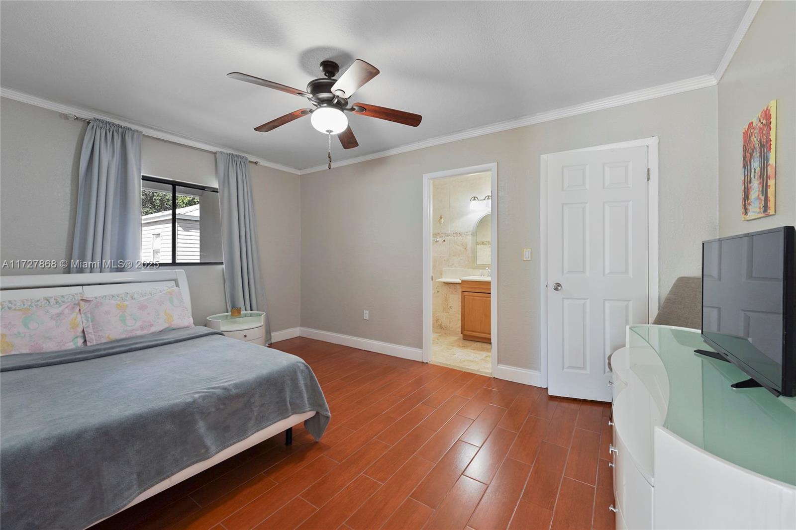 Pinecrest - Residential