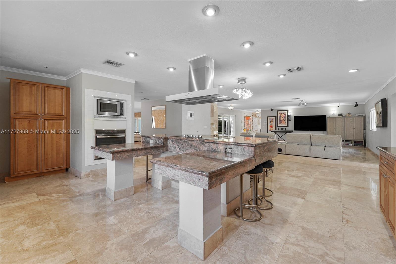 Pinecrest - Residential
