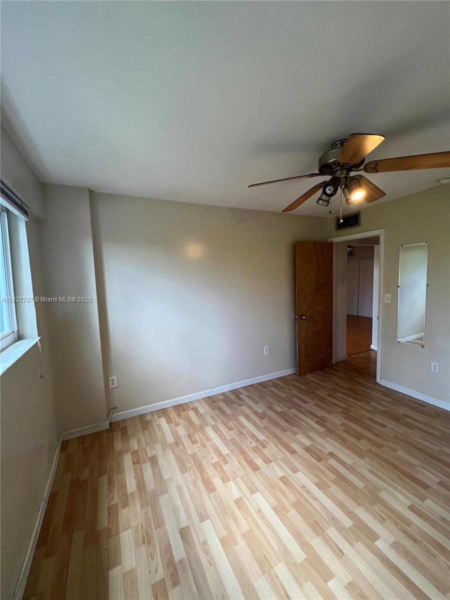 HERITAGE CONDO - Residential