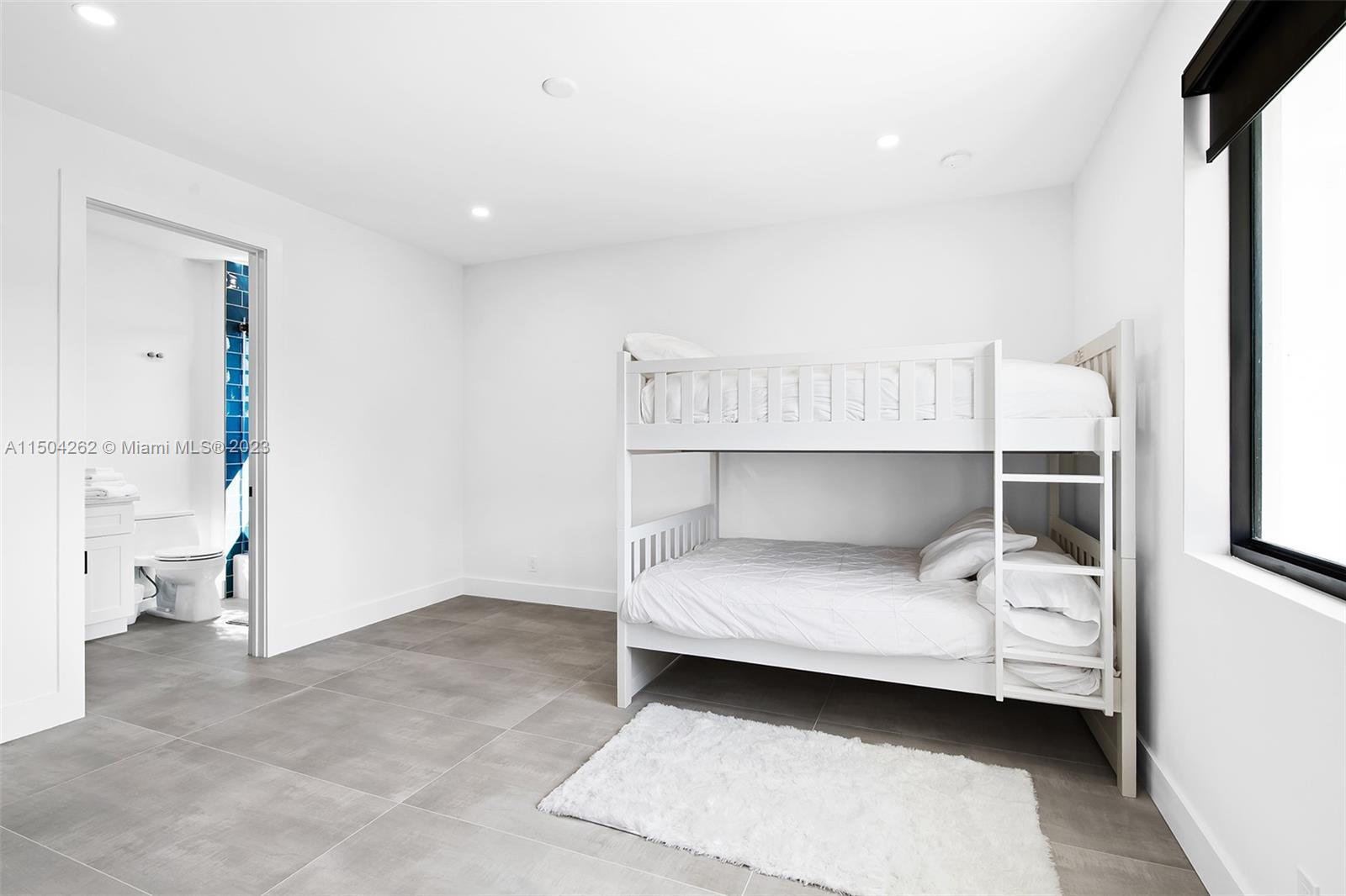 NORTH RIDGE - Residential