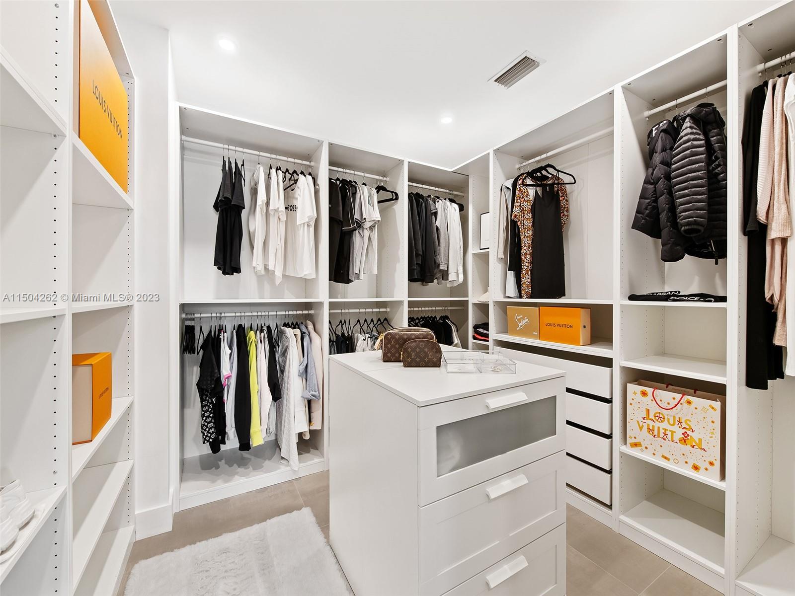 NORTH RIDGE - Residential