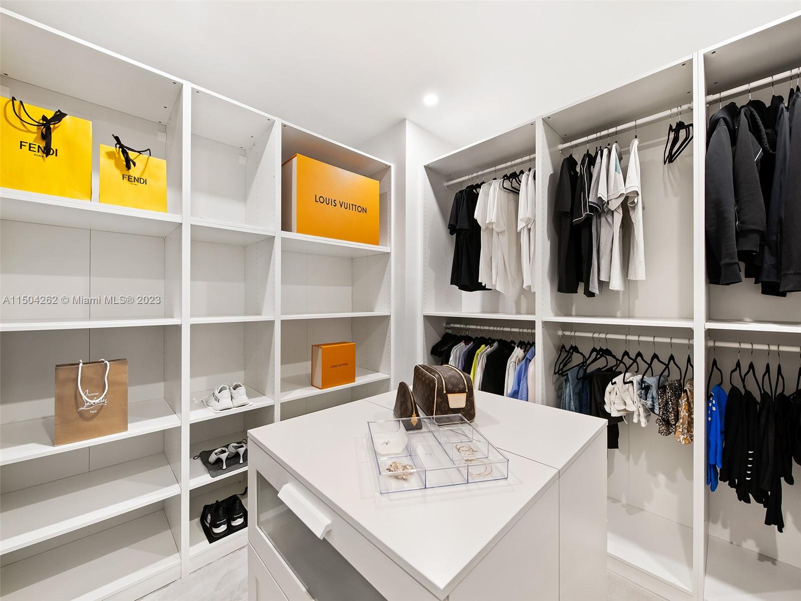 NORTH RIDGE - Residential