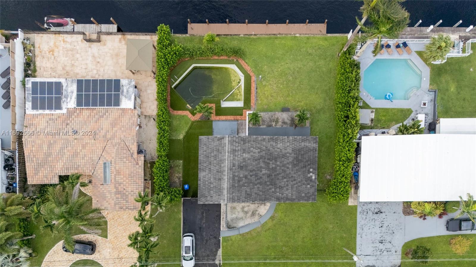 LAUDERDALE ISLES NO 2-BLK - Residential