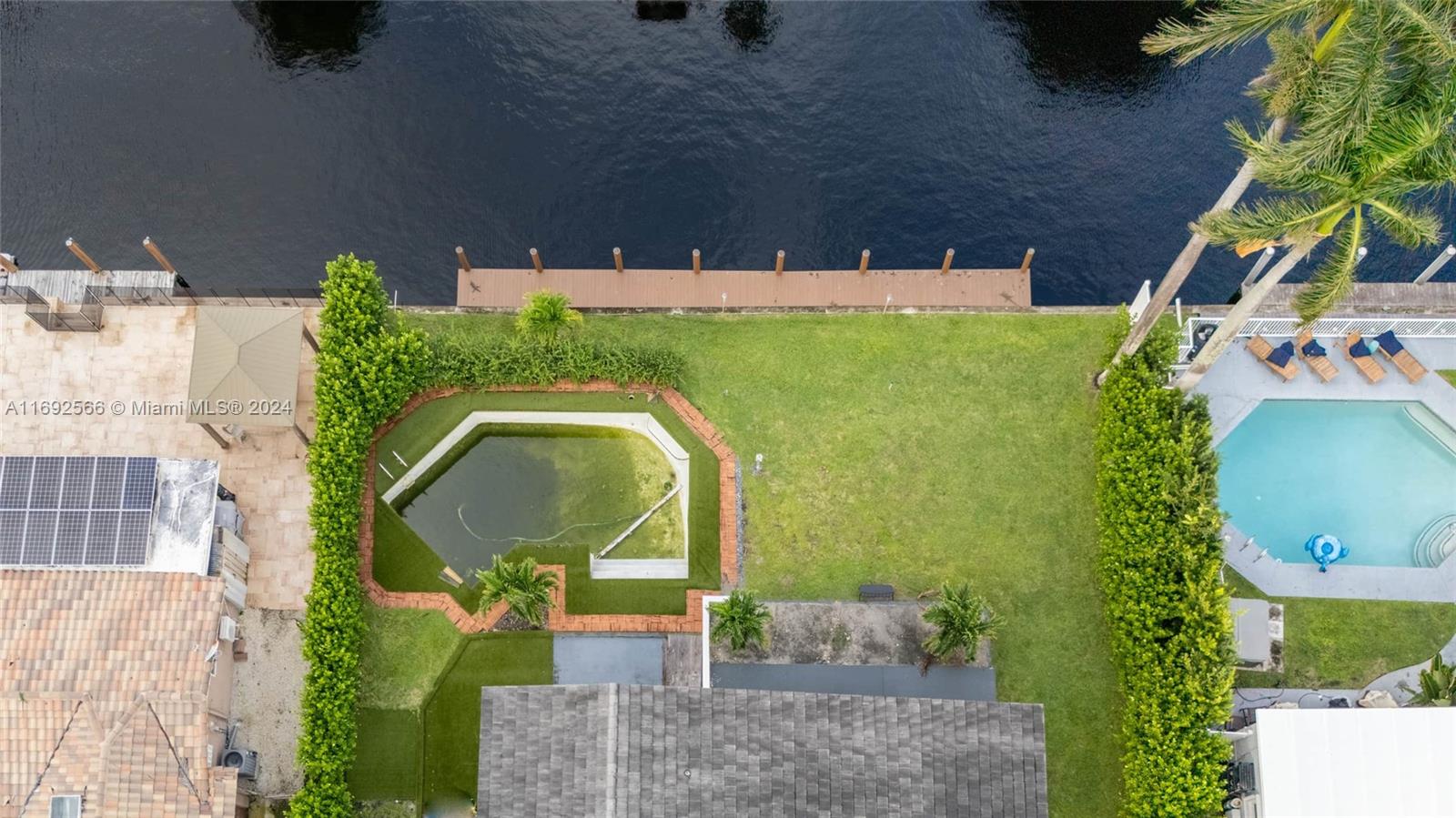 LAUDERDALE ISLES NO 2-BLK - Residential