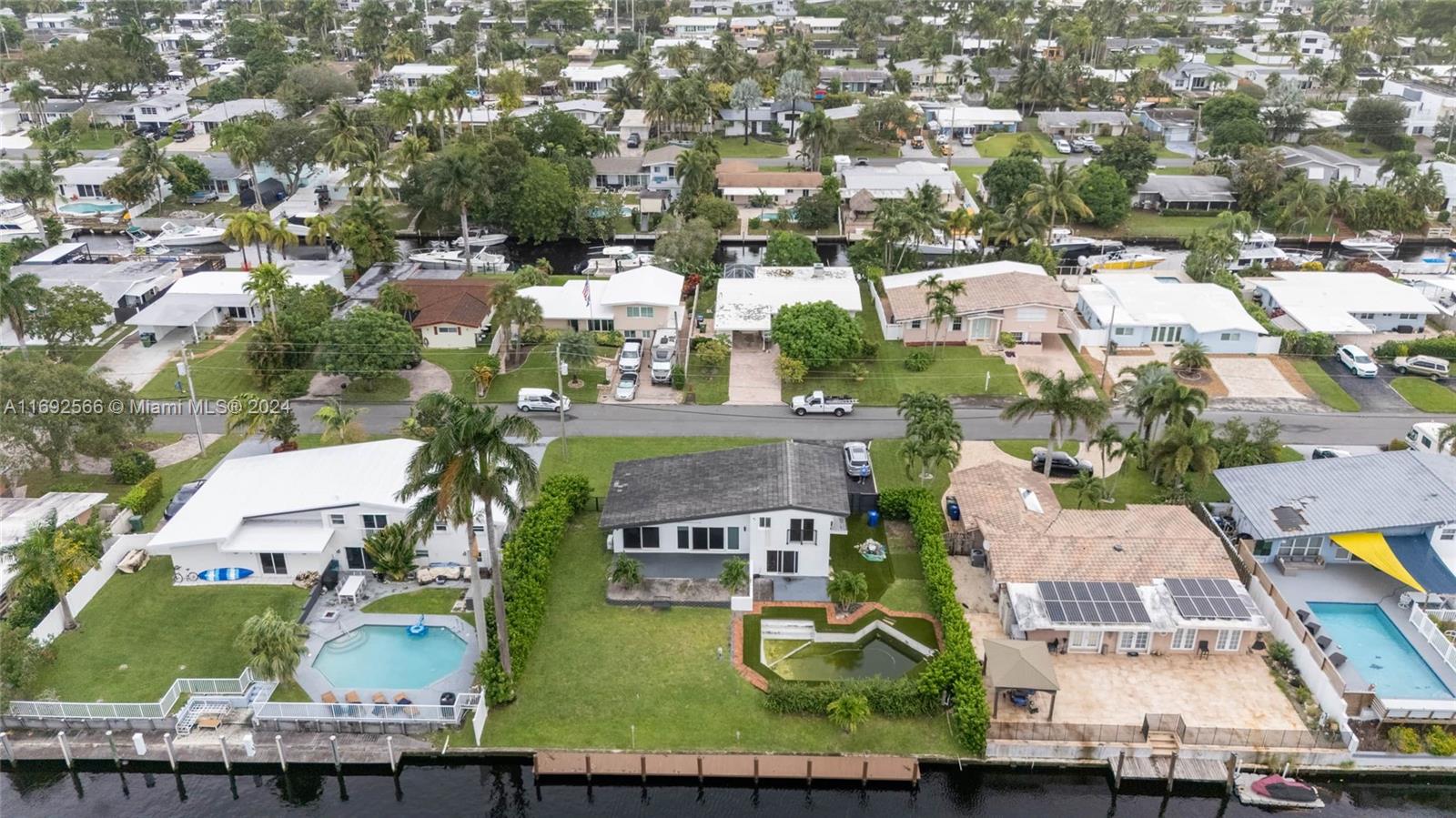 LAUDERDALE ISLES NO 2-BLK - Residential