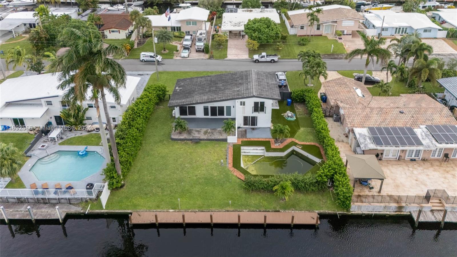 LAUDERDALE ISLES NO 2-BLK - Residential