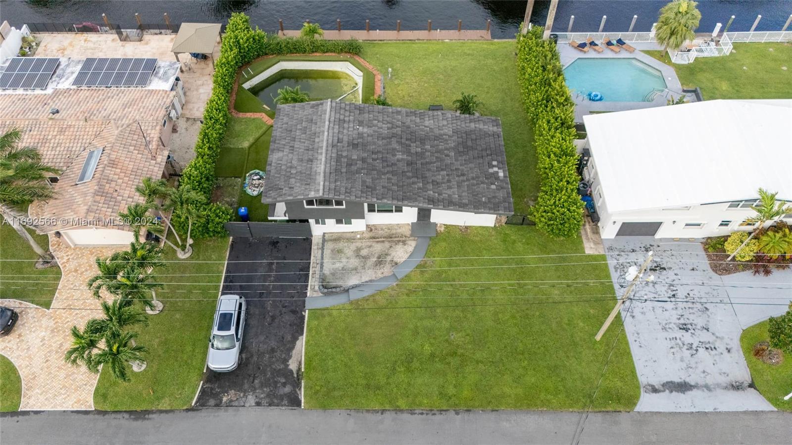 LAUDERDALE ISLES NO 2-BLK - Residential