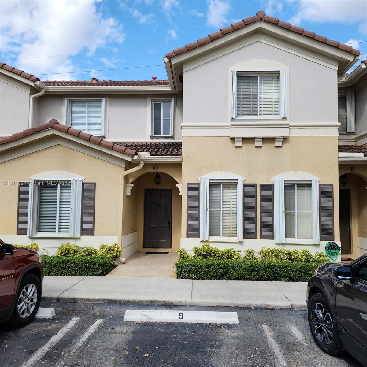 Rental Property at 9020 W Flagler St 10, Miami, Broward County, Florida - Bedrooms: 3 
Bathrooms: 3  - $3,200 MO.