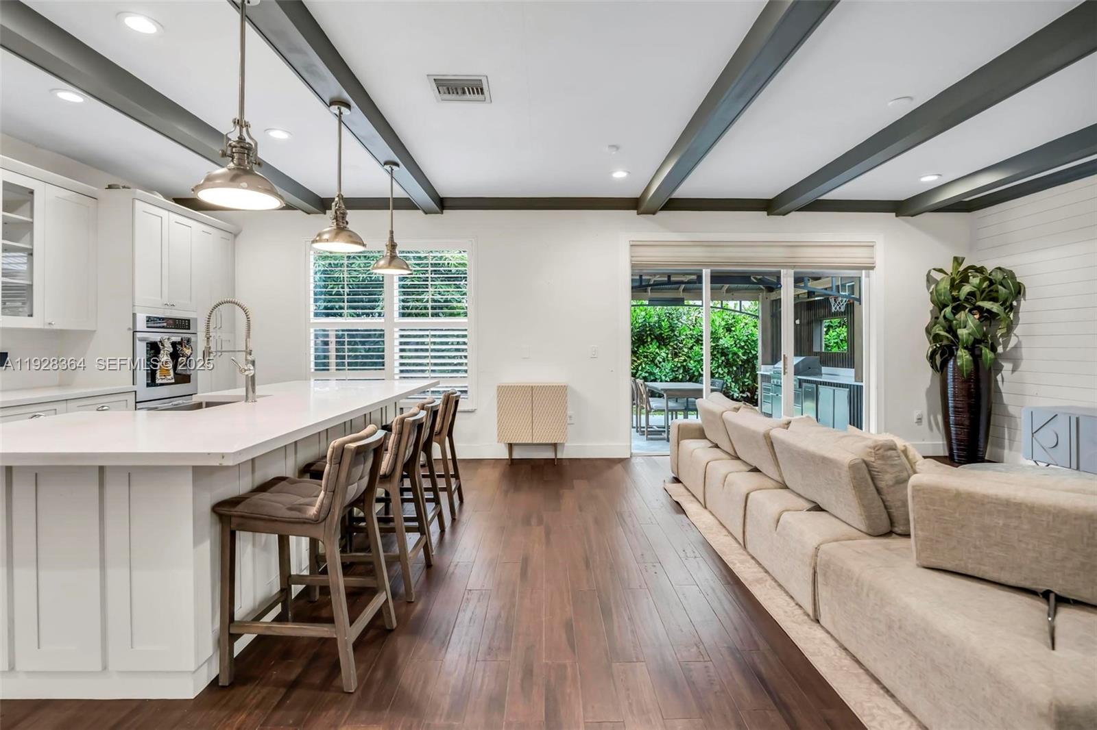 NORTH 29 ASSOC - Residential Lease