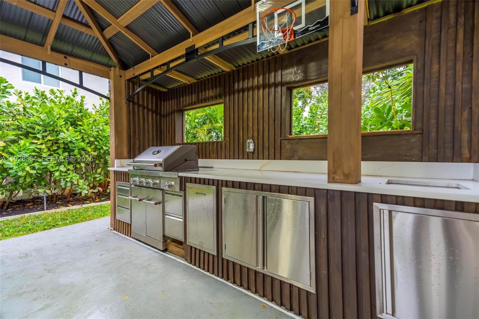 NORTH 29 ASSOC - Residential Lease