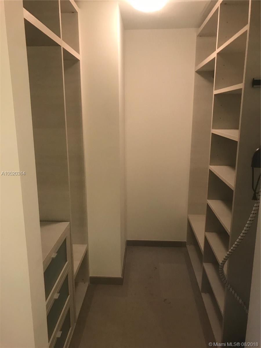 REACH CONDO - Residential Lease