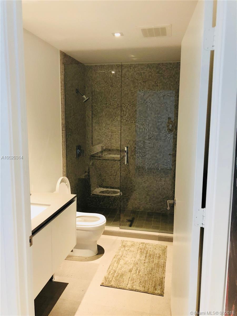 REACH CONDO - Residential Lease