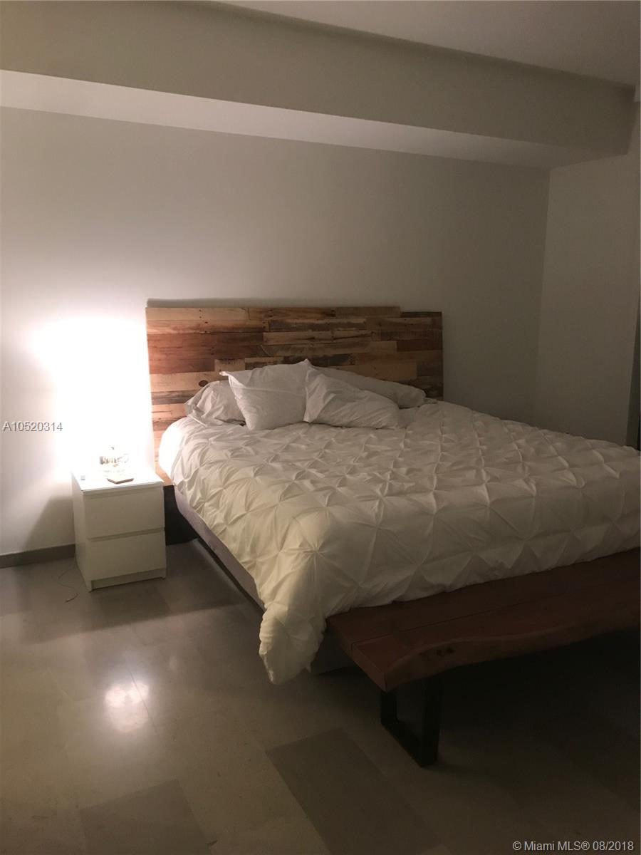 REACH CONDO - Residential Lease