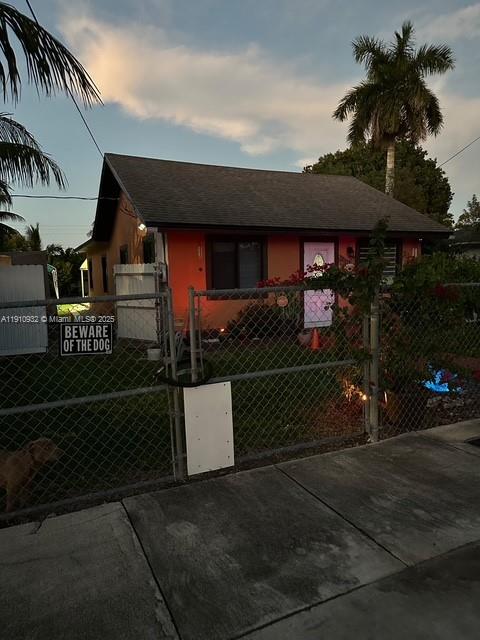 TOWN OF FLORIDA CITY - Residential