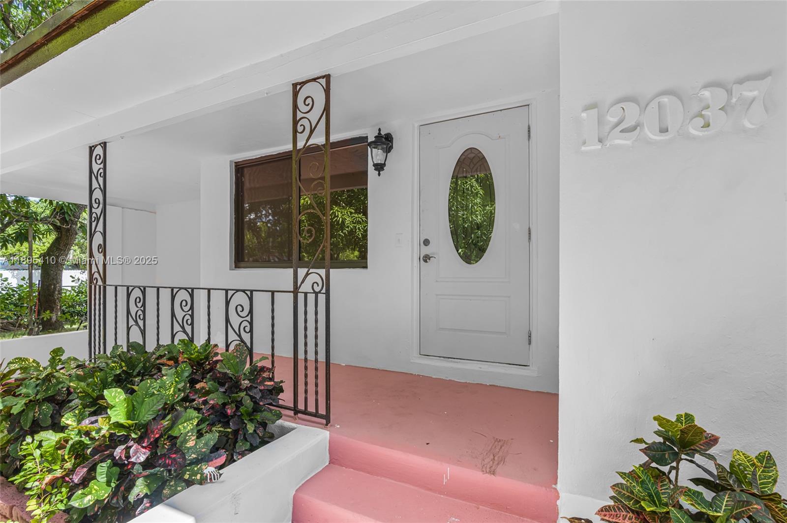 NORTH SHORE HEIGHTS - Residential