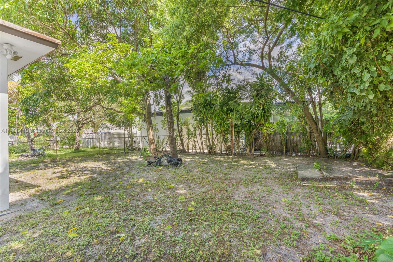 NORTH SHORE HEIGHTS - Residential