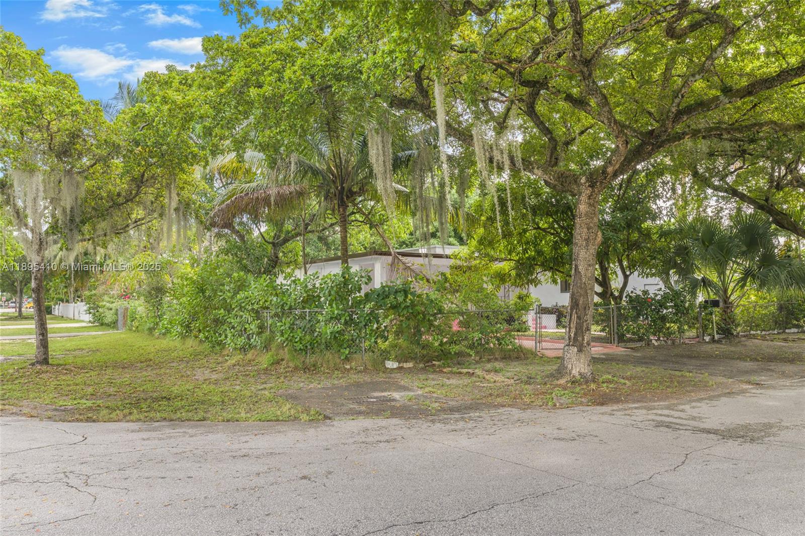 NORTH SHORE HEIGHTS - Residential
