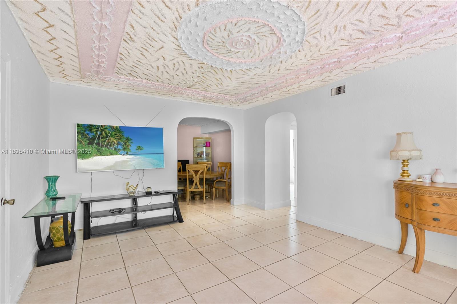 NORTH SHORE HEIGHTS - Residential
