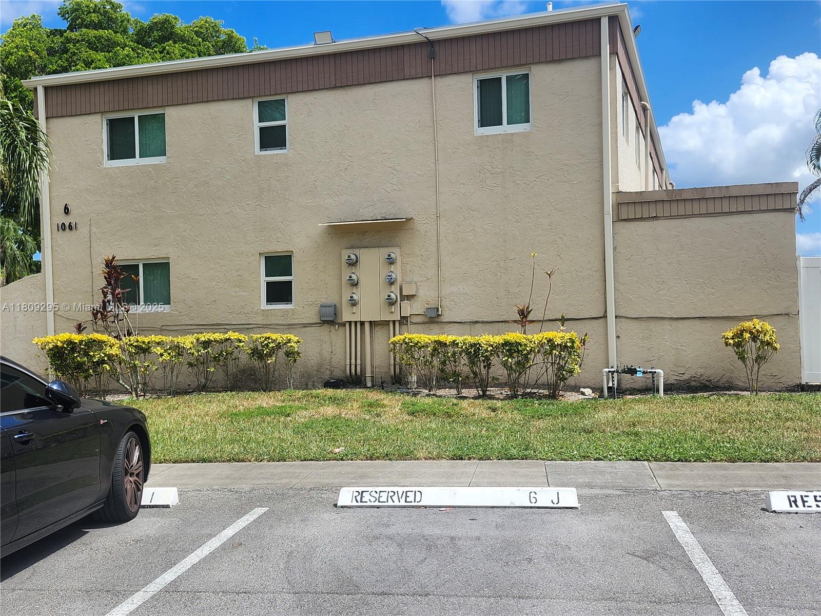 1061 NW 80th Ave J
