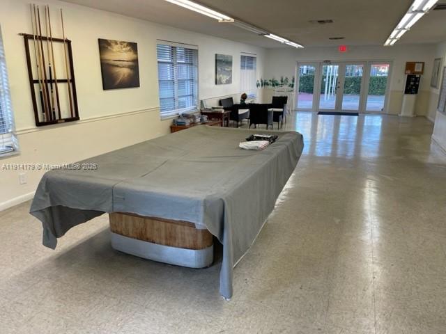 LIGHTHOUSE POINT PLAZA CO - Residential Lease