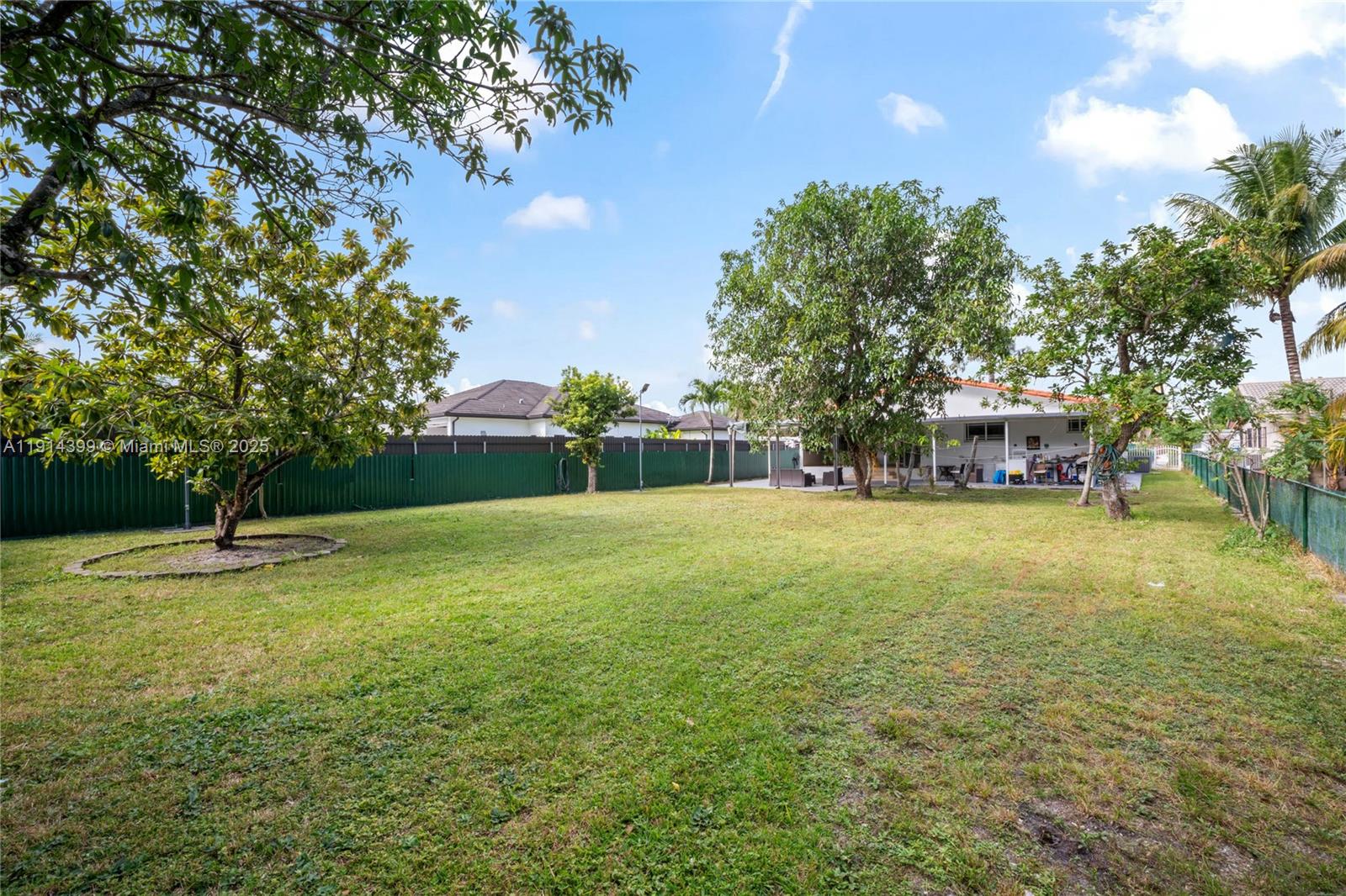 TAMIAMI ACRES PLAN 1 - Residential