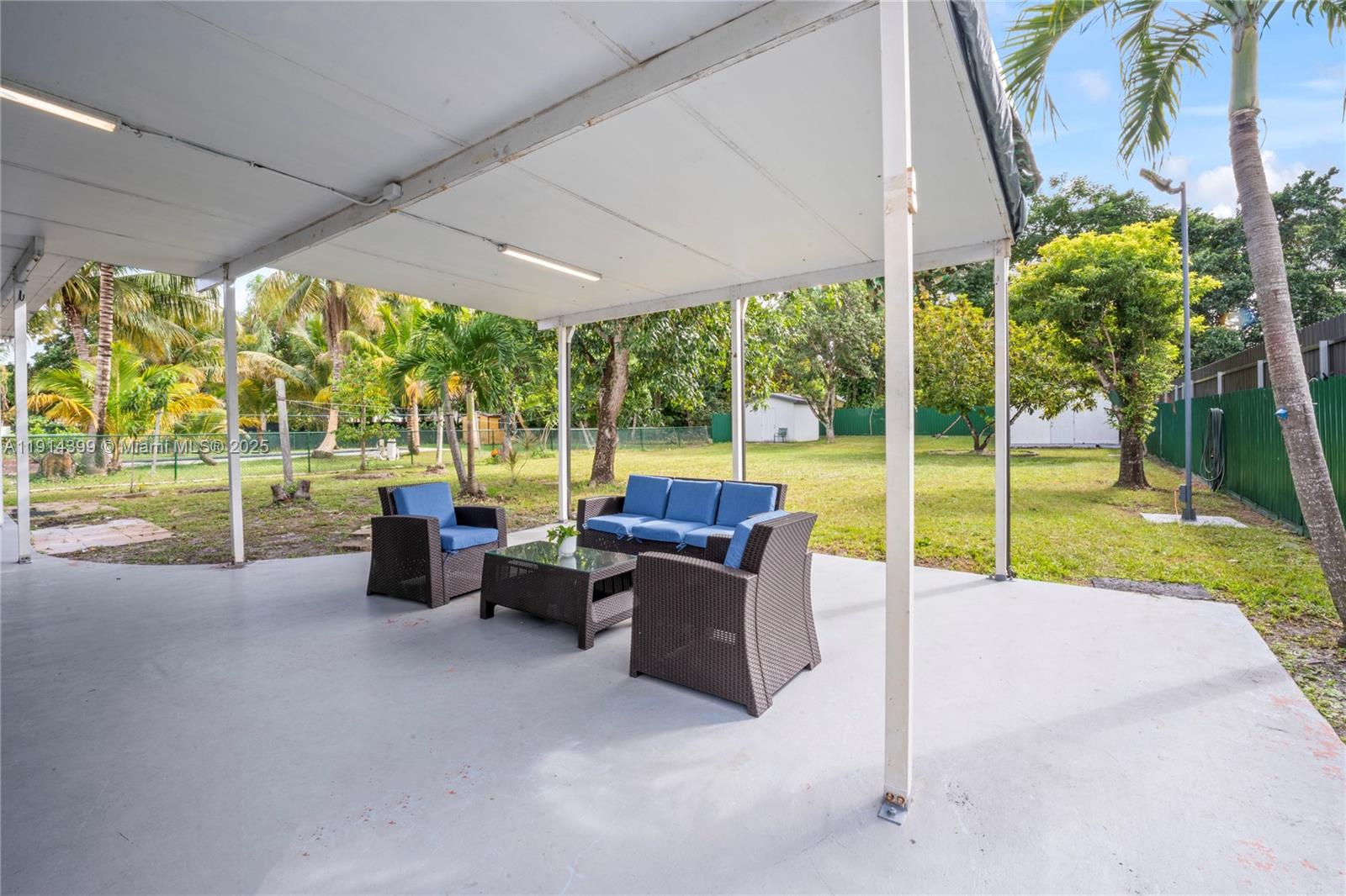 TAMIAMI ACRES PLAN 1 - Residential