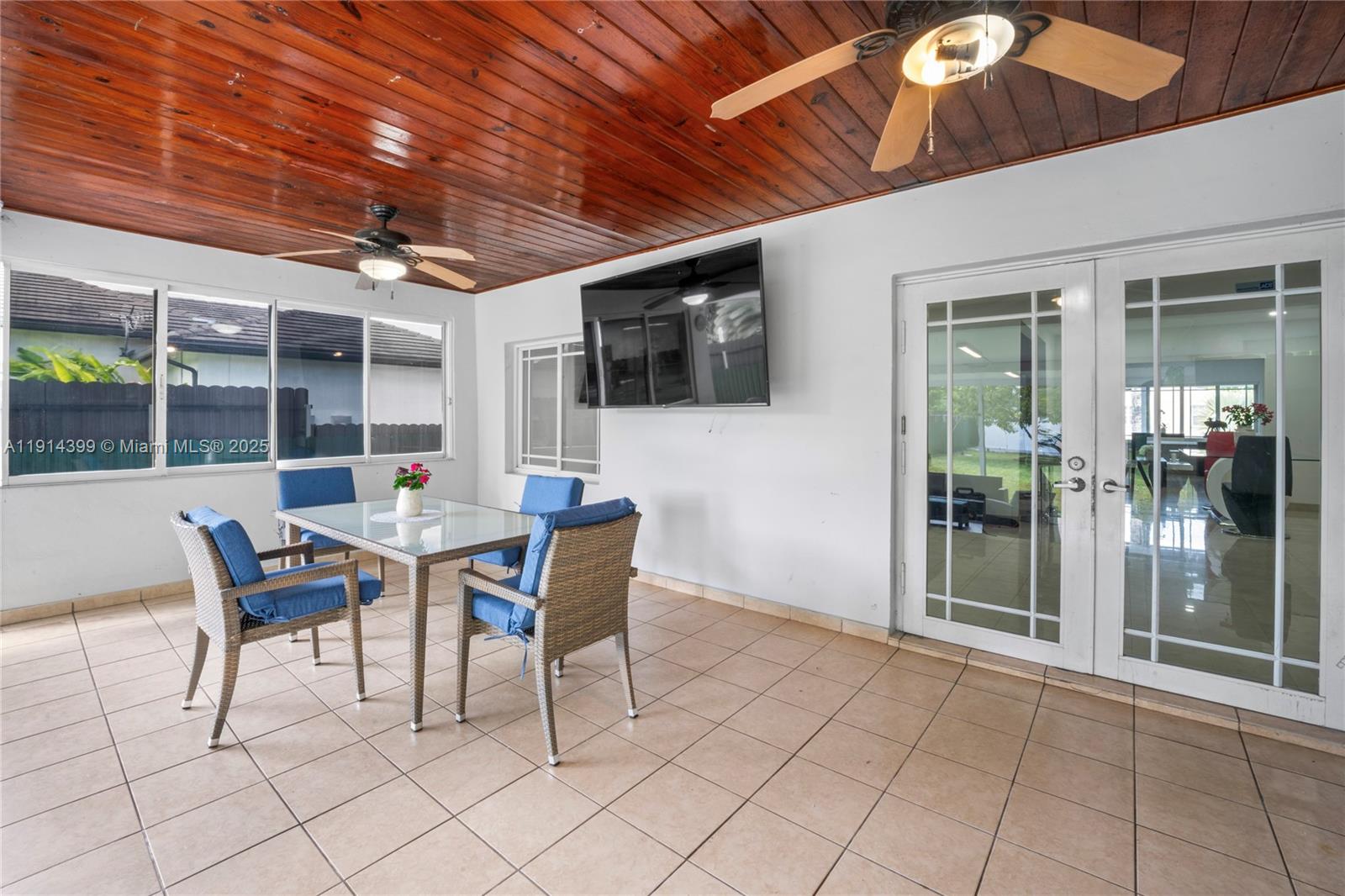 TAMIAMI ACRES PLAN 1 - Residential