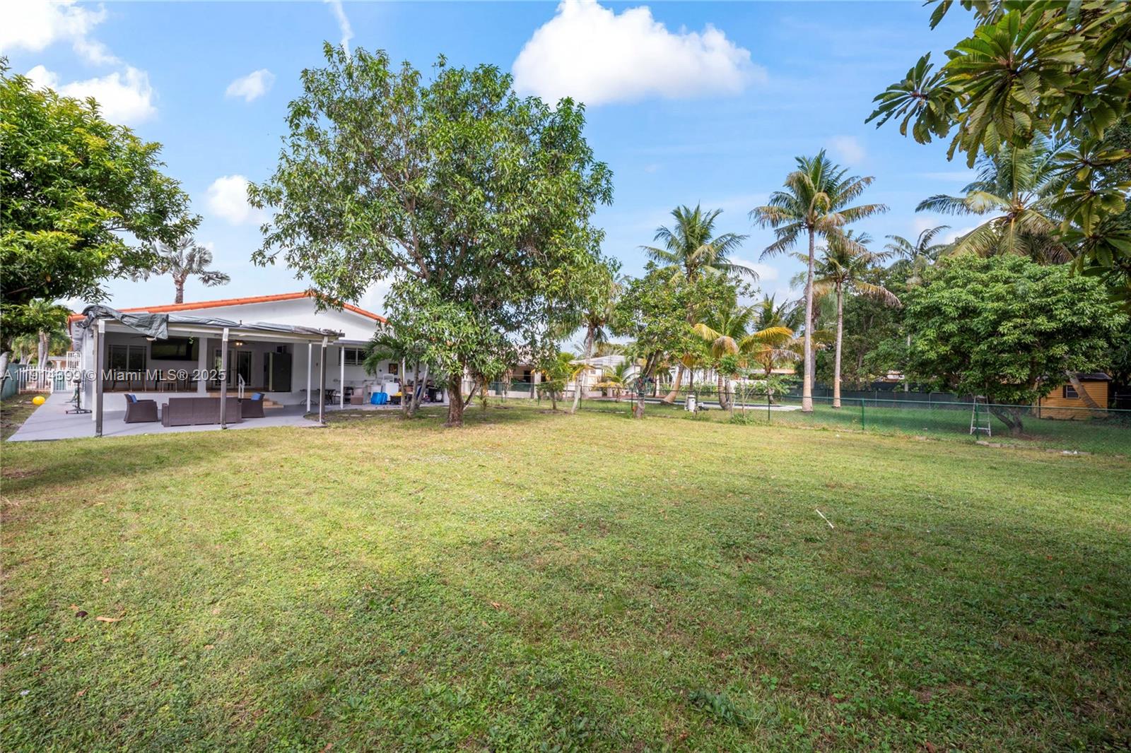 TAMIAMI ACRES PLAN 1 - Residential