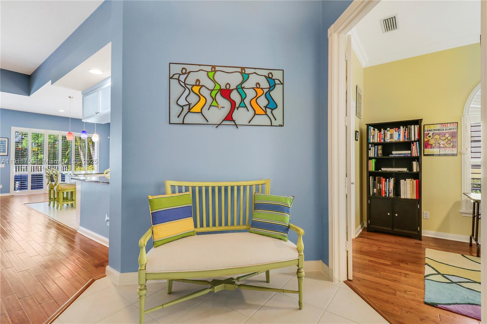 MAGNOLIA BAY - Residential