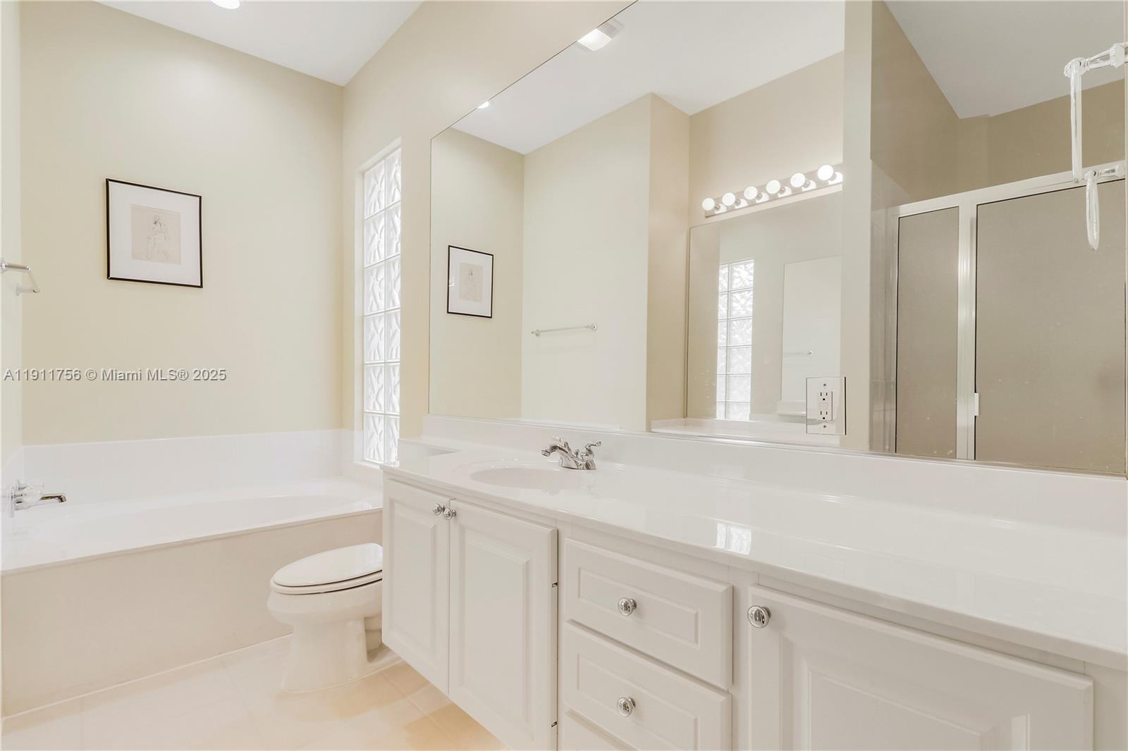 MAGNOLIA BAY - Residential