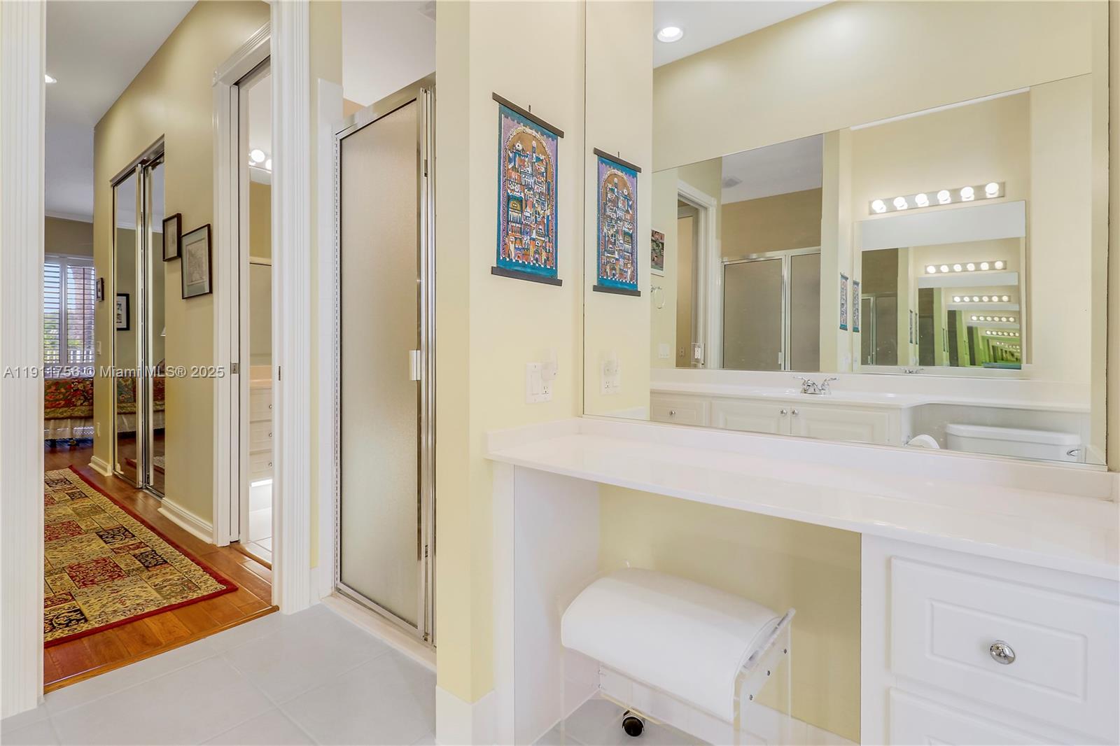 MAGNOLIA BAY - Residential