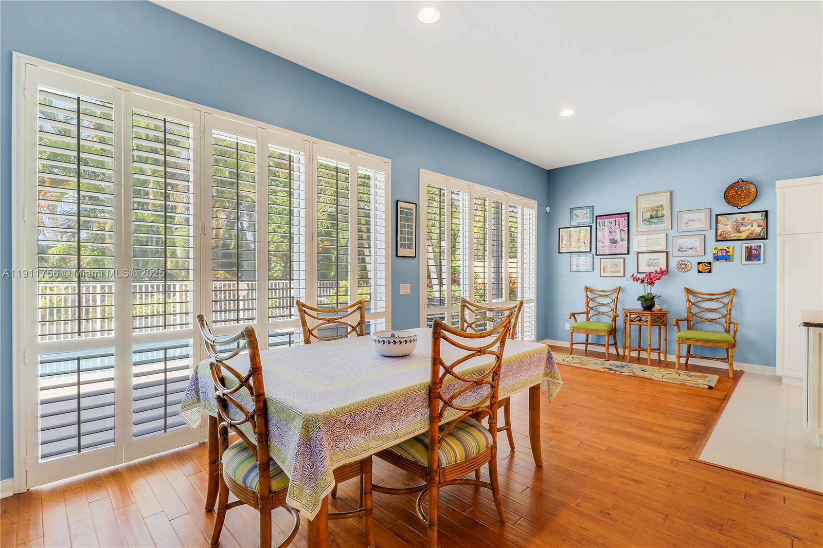 MAGNOLIA BAY - Residential